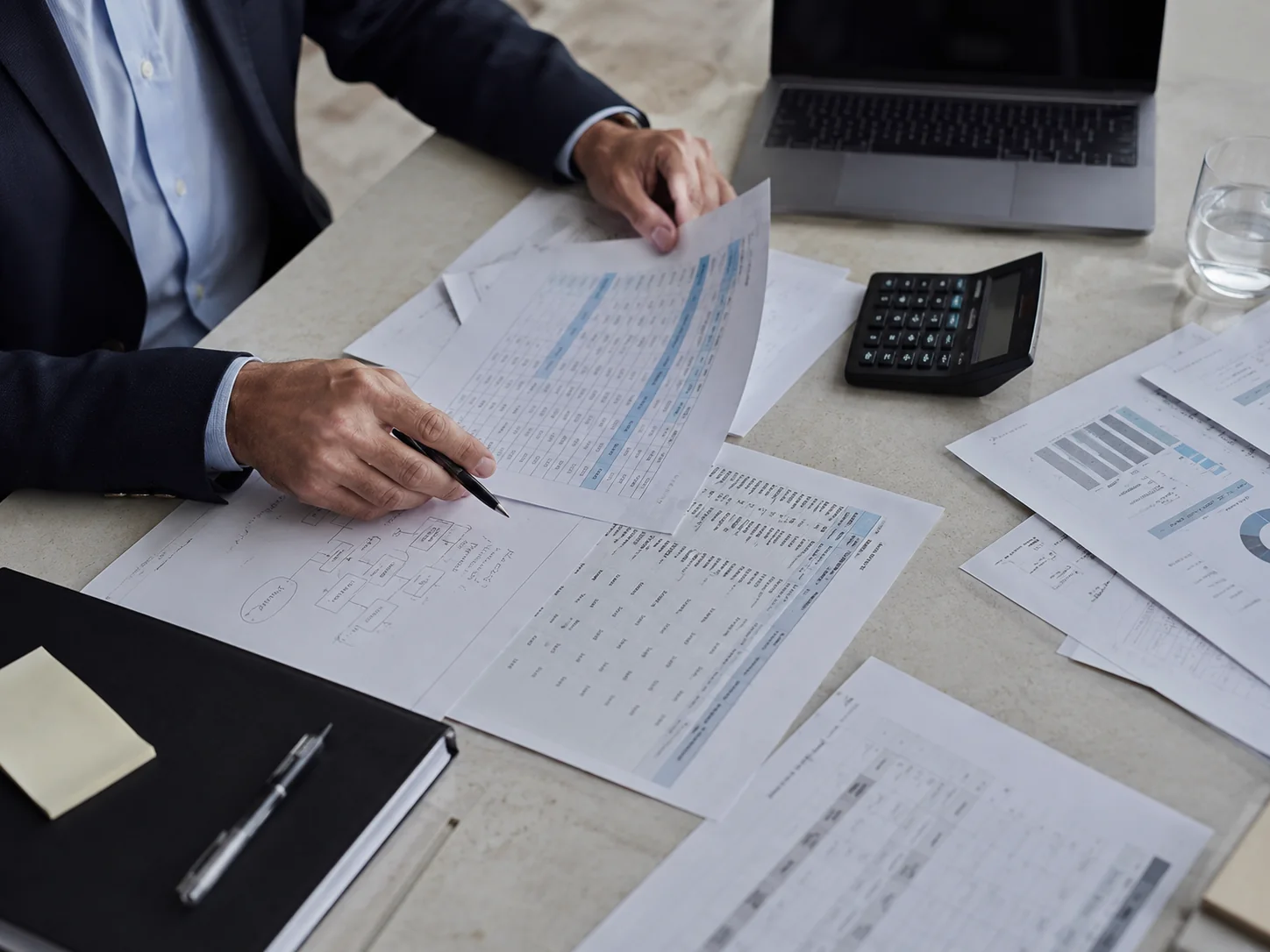 Documents et notes de travail pour analyser une organisation