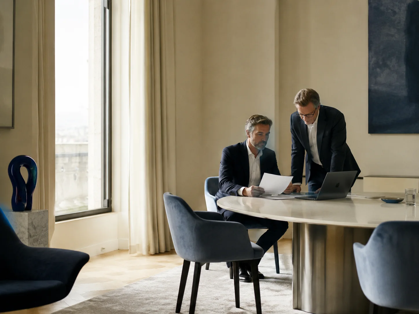 Dirigeants préparant une séance de travail